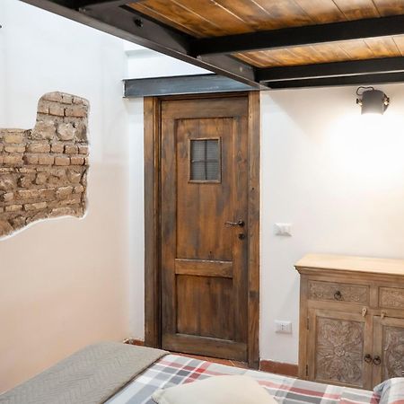 Home Domus Capocci - Rione Monti Rome Bagian luar foto