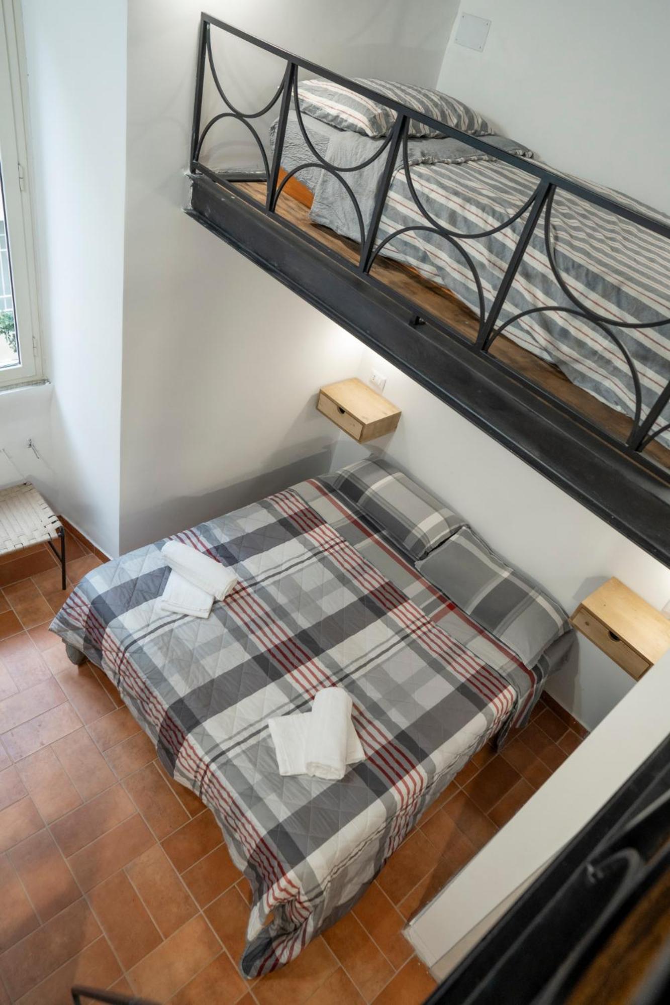 Home Domus Capocci - Rione Monti Rome Bagian luar foto