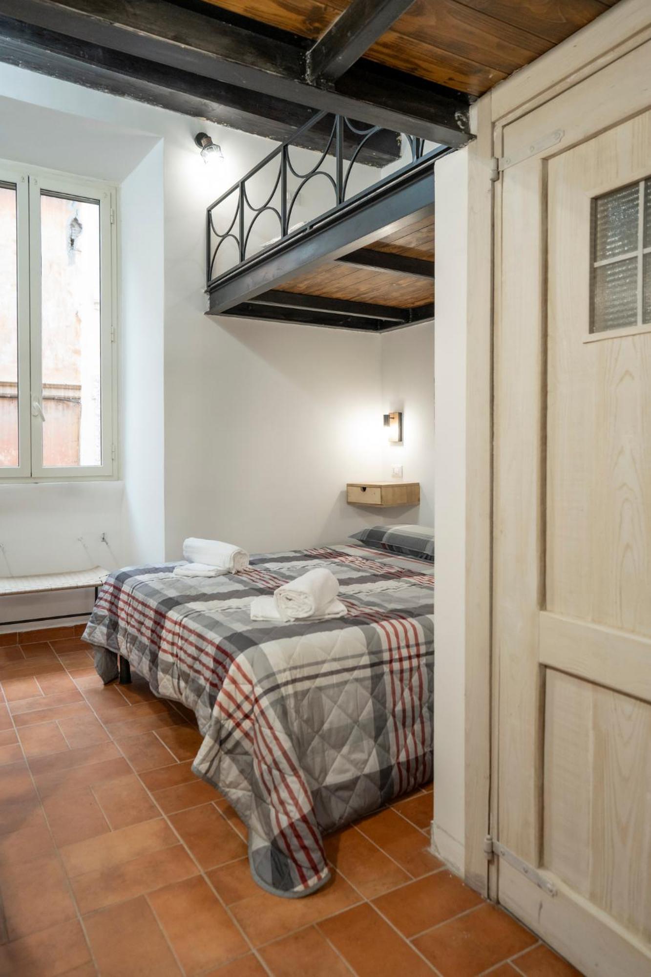 Home Domus Capocci - Rione Monti Rome Bagian luar foto