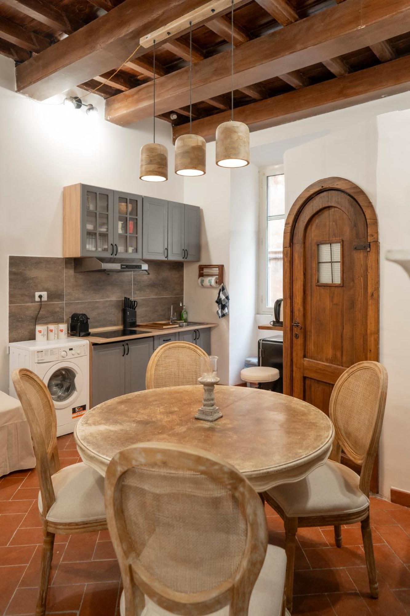 Home Domus Capocci - Rione Monti Rome Bagian luar foto