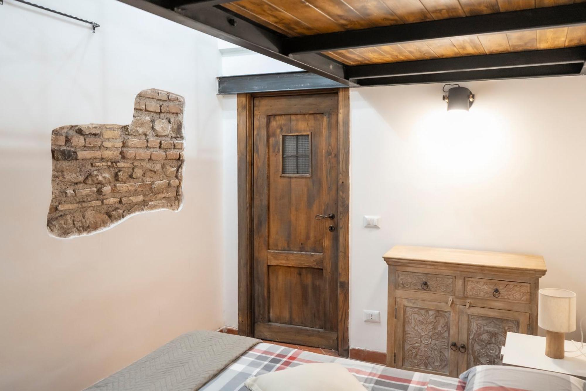 Home Domus Capocci - Rione Monti Rome Bagian luar foto